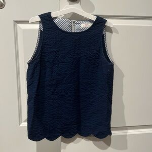 Vineyard vines scalloped blouse